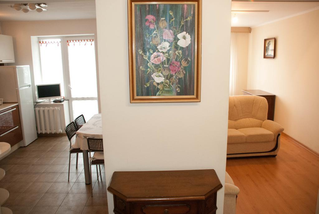 Apartment On Akademika Lazarenka 48A Lviv Luaran gambar